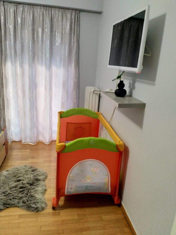 A Convenient Apartment In The Heart Of Athena Bagian luar foto